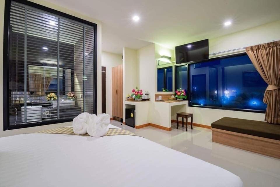 Pura Nakhon Hotel ناخون سي ثامارات المظهر الخارجي الصورة
