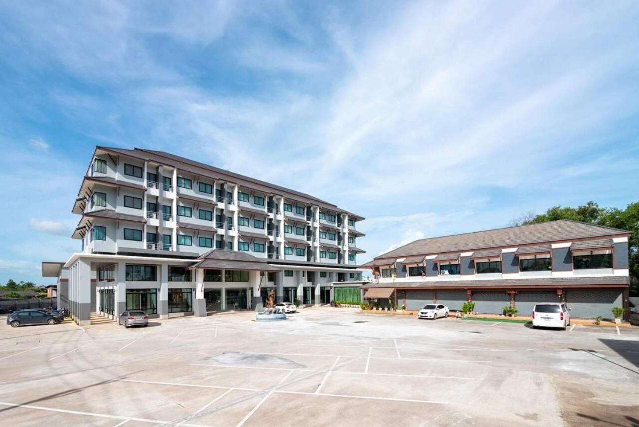 Pura Nakhon Hotel ناخون سي ثامارات المظهر الخارجي الصورة